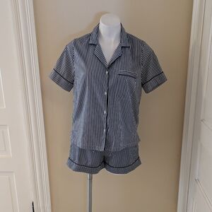 Isaac Mazrahi white and navy blue striped pajamas set size S